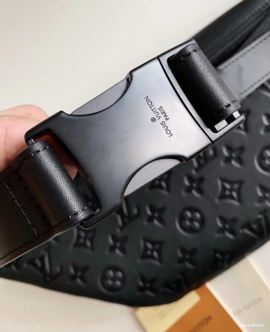 VUITTON BUMBAG LOUIS DISCOVERY 0823